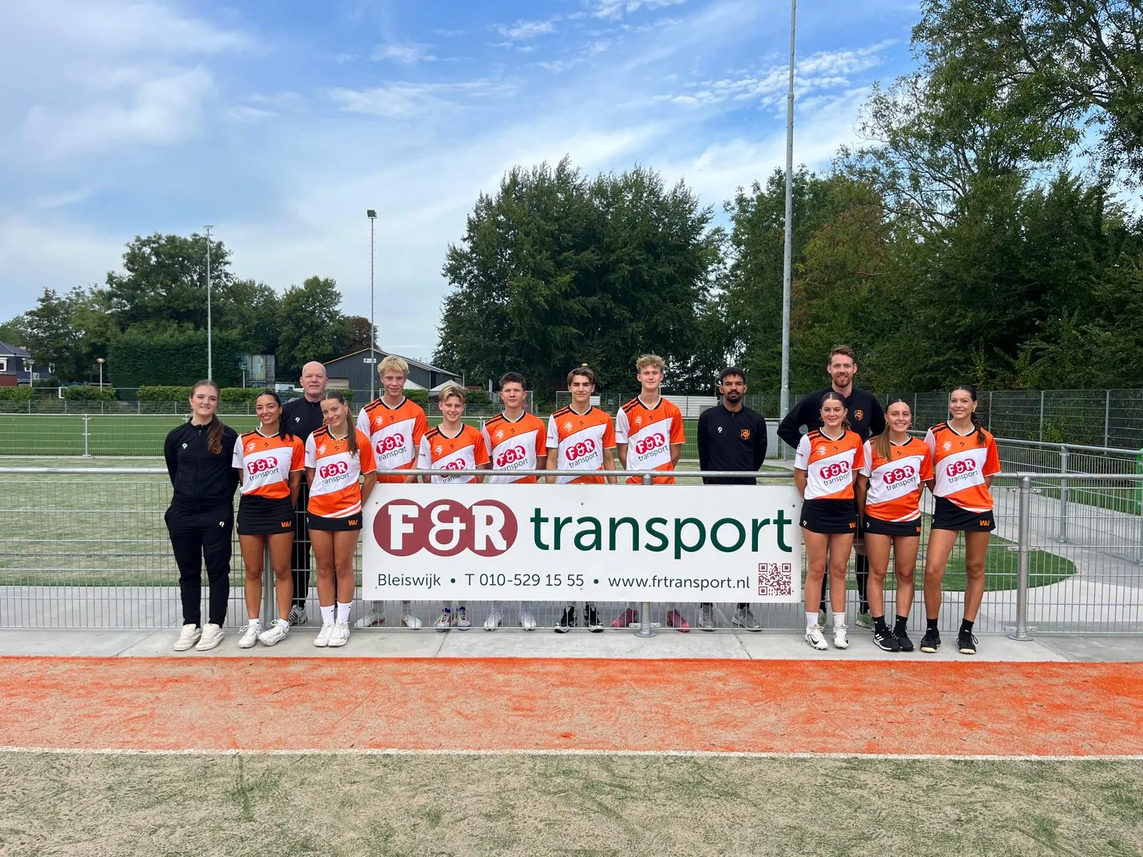 Teamfoto van Weidevogels U19-1