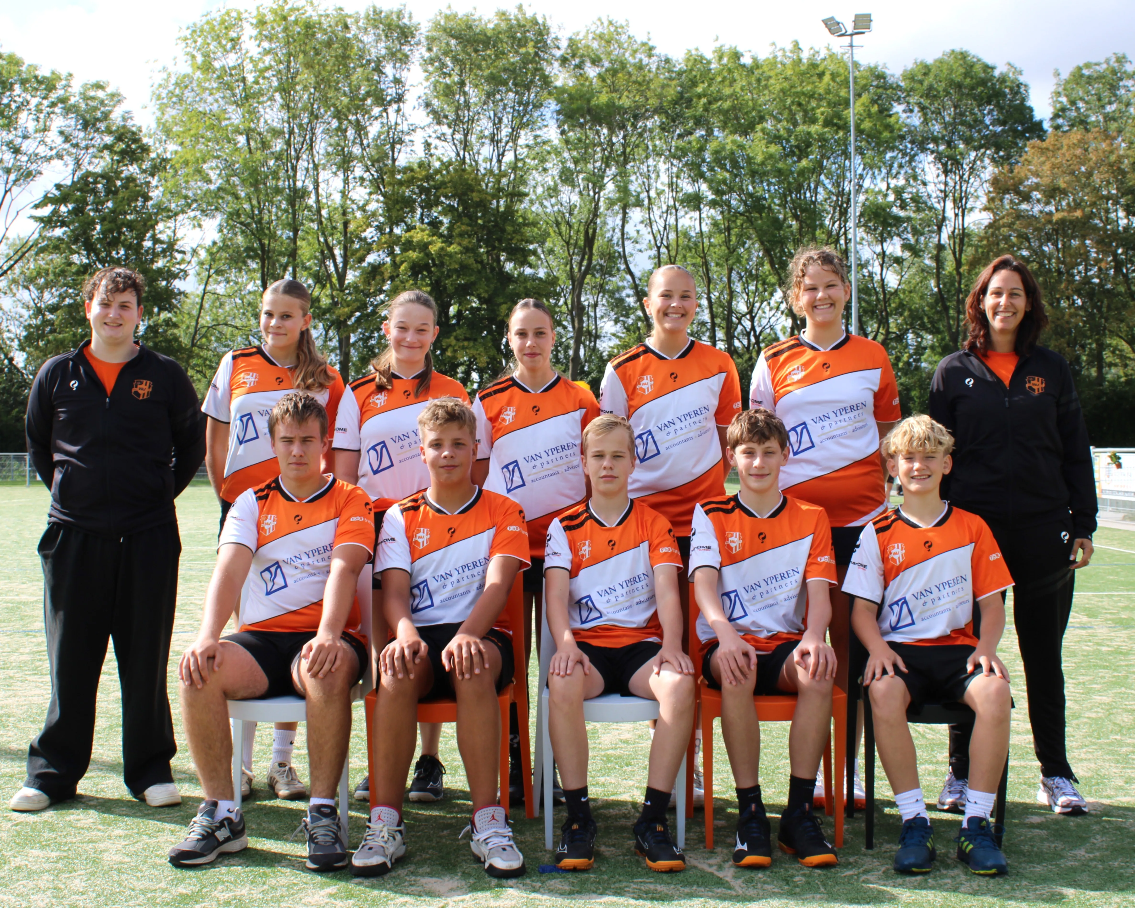 Teamfoto van Weidevogels J2